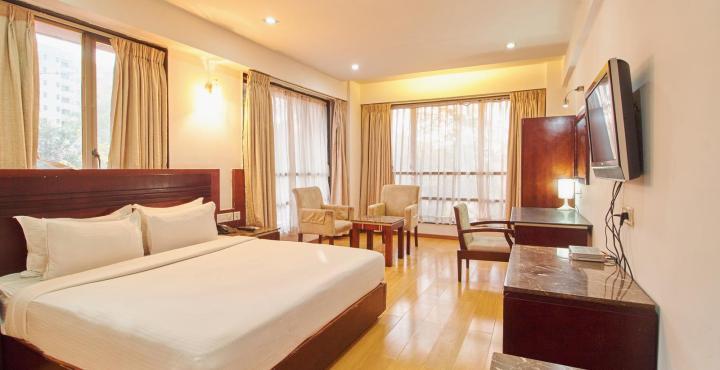 Treebo Trend Hotel Parker Ahmedabad Luaran gambar