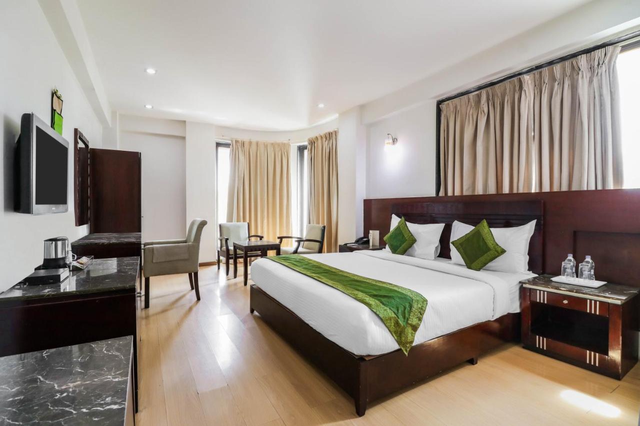 Treebo Trend Hotel Parker Ahmedabad Luaran gambar