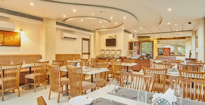 Treebo Trend Hotel Parker Ahmedabad Luaran gambar
